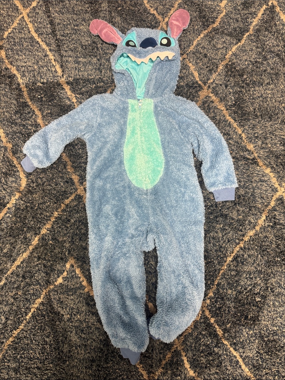 Disney Stich costume size 4 toddler